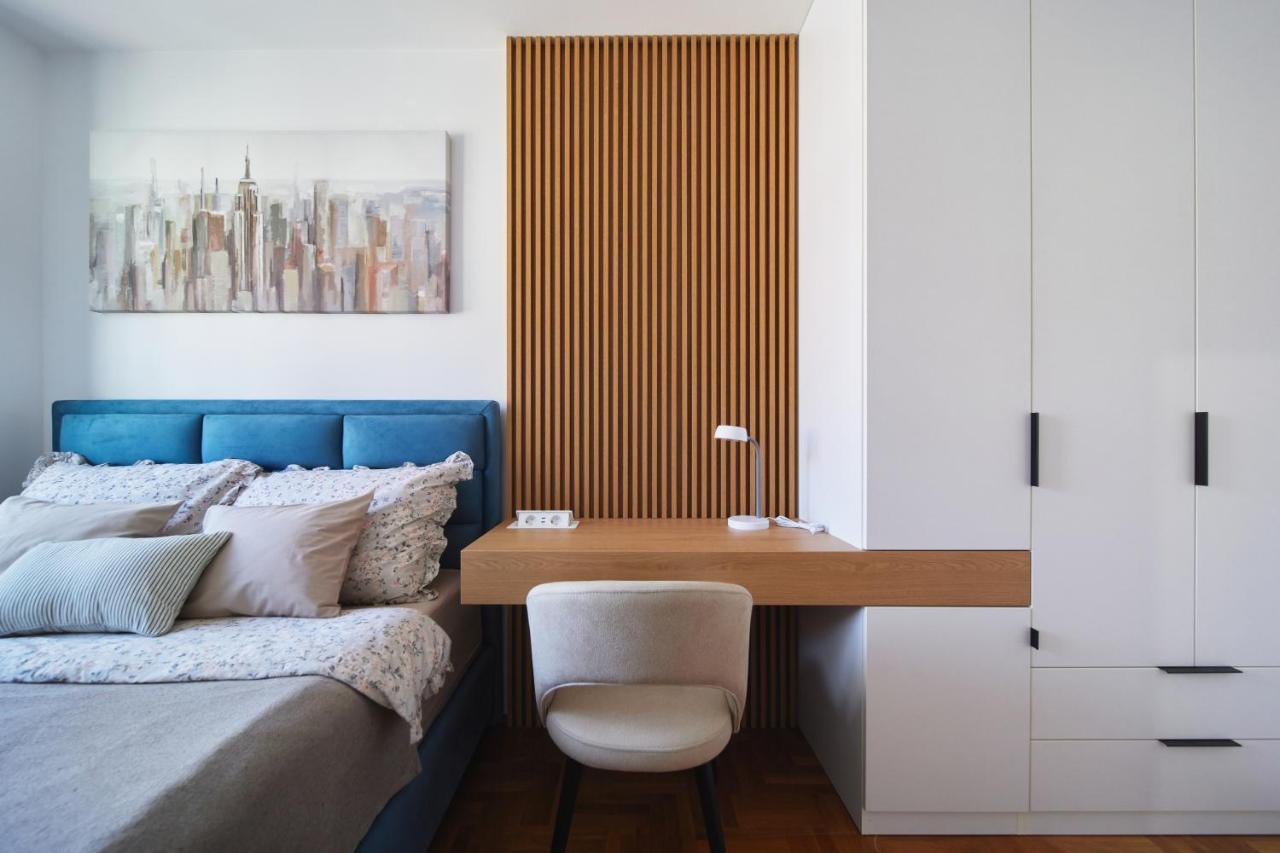 Modern Living - Center Elegance - Free Parking *